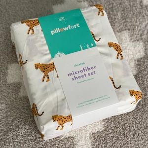 🐆 Pillowfort microfiber cheetah full size sheet set 🐆